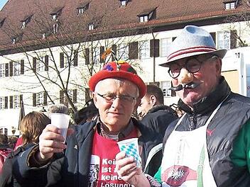 Der Heiner geht als Gäbelein, das sieht dann ungefähr so aus. Wobei der Gäbelein (hier rechts) an diesem Tag als Heiner ging.  Foto: mb