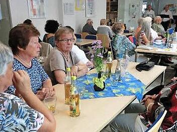 Die Besucher konnten sich neben dem Veranstaltungsprogramm über die vielfältigen Angebote des Bürgertreffs informieren.  Foto: Agnes Dietz