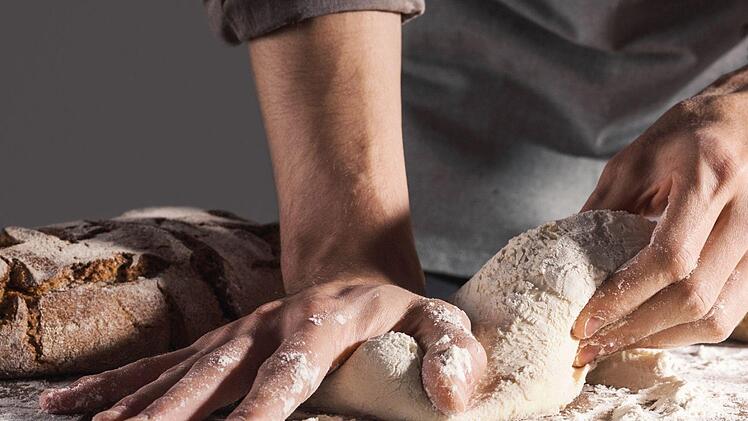 Richtig gutes Brot, mit regionalen Zutaten und von Hand geknetet bekommt man immer seltener. Einer der besten deutschen Bäcker erklärt woran das liegt, und wieso sich das bald wieder ändern könnte. Symbolfoto: nerudol/Adobe Stock