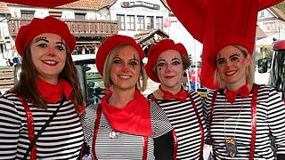 Buntes Faschingstreiben lockte tausende Besucher an.