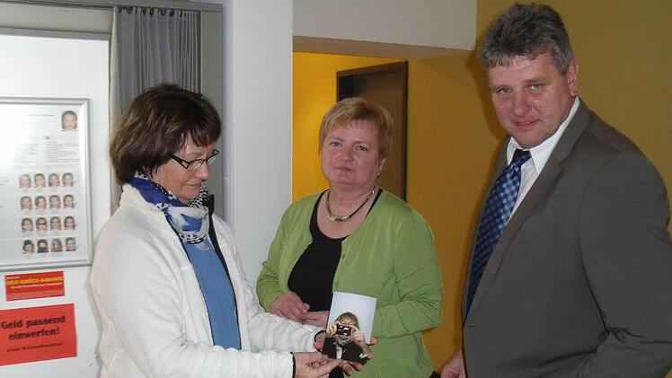 Für Heiterkeit sorgt das Spaßfoto der Reporterin.Für Heiterkeit sorgt das Spaßfoto der Reporterin.