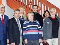 Neuer Vorstand (von links): Holger Winkler und Wolfgang Pfister (Beisitzer), Vorsitzender Wilfried Steinert, Kerstin Schleicher (Beisitzer), Heidrun Rößner (2. Vorsitzende), Christian Vogt (3. Vorsitzender), Bettina Knauth (Schriftführerin), Hermann Müller und Petra Jahrsdörfer (Beisitzer), Geschäftsführerin Carolin Franz und Stephanie Dienemann (Beisitzer). Es fehlt: Thorsten Gutgesell (Beisitzer)  Foto: Bettina Knauth