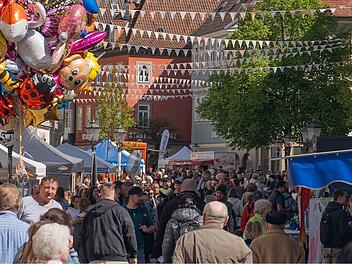 Fr&uuml;hlingsevent: "Coburg bl&uuml;ht auf" in der Innenstadt