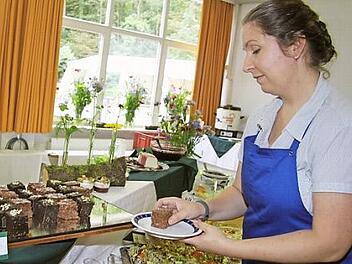 Barbara Friedrich (30) ist gelernte Rechtsanwaltsfachgehilfin. Sie absolviert die Landwirtschaftsschule und möchte 2015 ihren Abschluss machen. Für sie ist alles, was mit Haushalt zu tun hat, reizvoll. Fotos: Sonja Adam