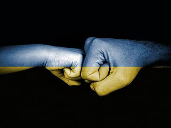 Wie können geflüchtete Menschen aus der Ukraine im deutschen Arbeitsmarkt Fuß fassen?