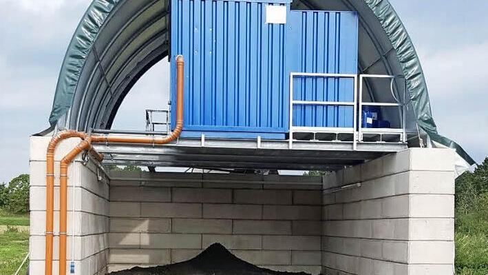 Die neue stationäre Schlammpresse in Pommersfelden Foto: Gemeinde Pommersfelden