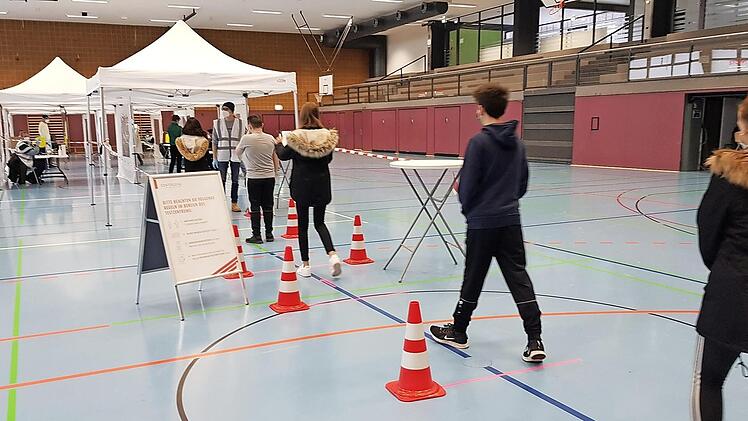Auf Abstand und Hygiene wurde an der Teststrecke großer Wert gelegt.