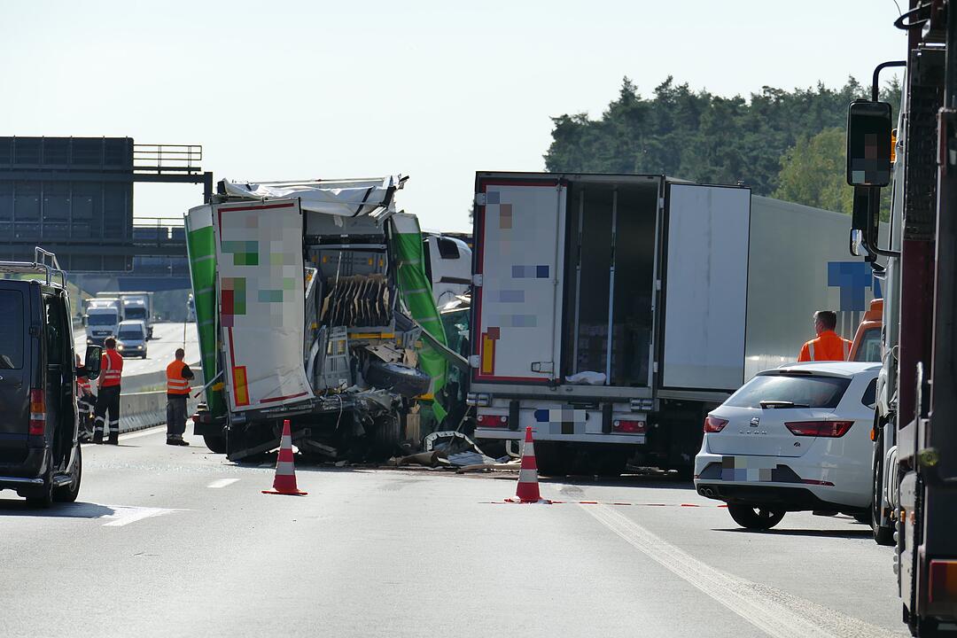 Schwerer Auffahrunfall auf der A6