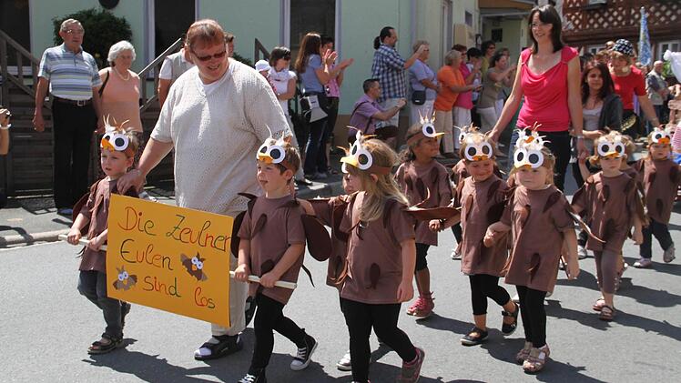 Zeulner Eulen durften nicht fehlen.