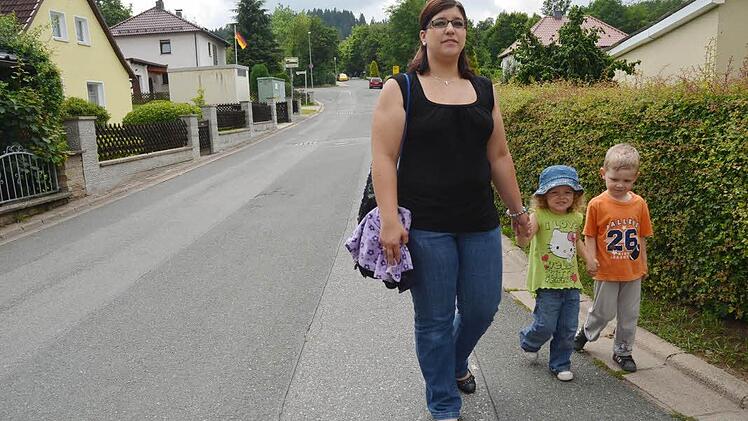 Andrea Schramm, Mutter von zwei Kindern, machte im Juli 2012 ihren Ängsten im Gemeinderat Luft. Foto: Karl-Heinz Hofmann