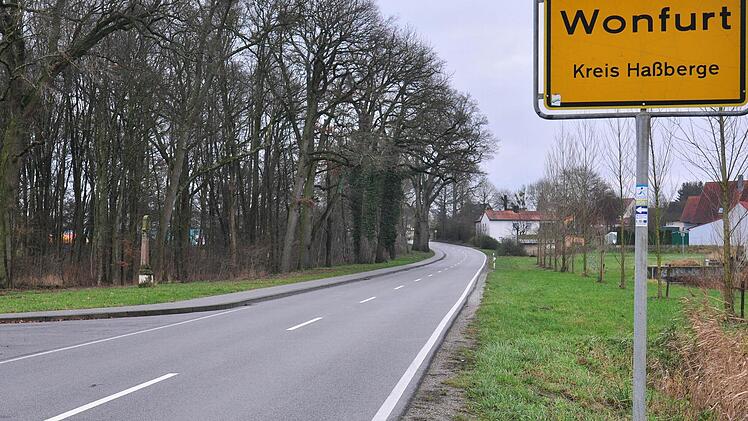 Die Radfahrer, die künftig nach Wonfurt kommen, sollen am Ortseingang mit einem Willkommensschild begrüßt werden. Foto: Langer