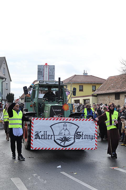 Die Hauptstrasse wurde zur Partymeile