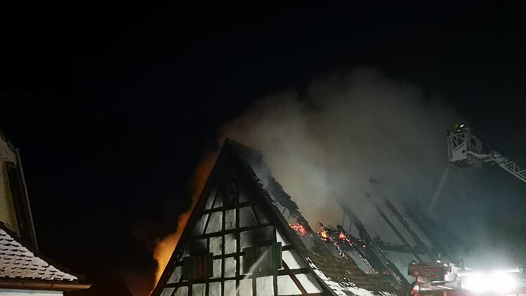 Brand in Schauerheim: Einfamilienhaus in Vollbrand