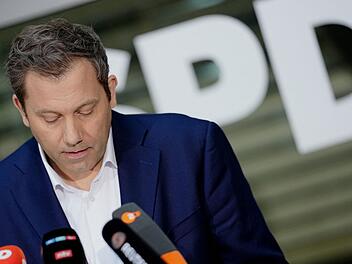 R&uuml;cktritt Bas