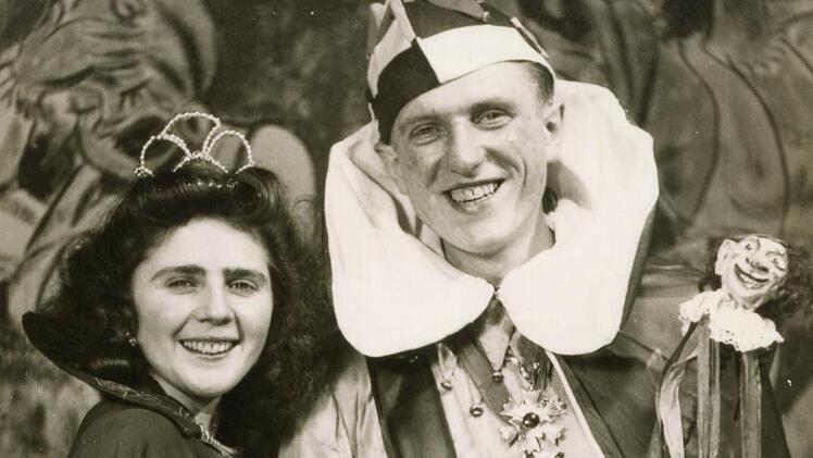 Die 1. Große Bad Brückenauer Karnevalsgesellschaft feiert 60-jähriges Bestehen. Ein Streifzug durch die Geschichte: 1952: Prinz Josef Kastner mit seiner Prinzessin. Fotos: Prause/Archiv