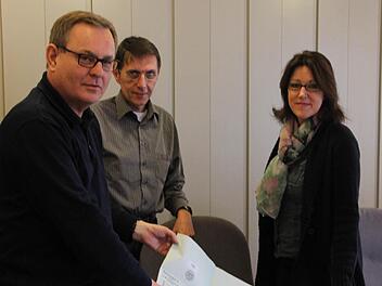 Am Montag tagte der Wahlausschuss mit (v.l.) Dieter Walda, Jürgen Igel und Silke Decker. Er bestätigte das vorläufige Ergebnis.  Foto: S. Meißner