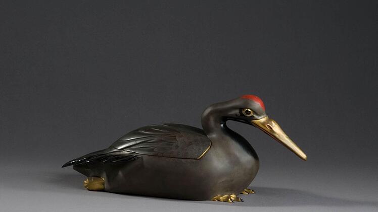 Speisegefäß, in dem bei Banketten Vogelfleisch serviert wurde.