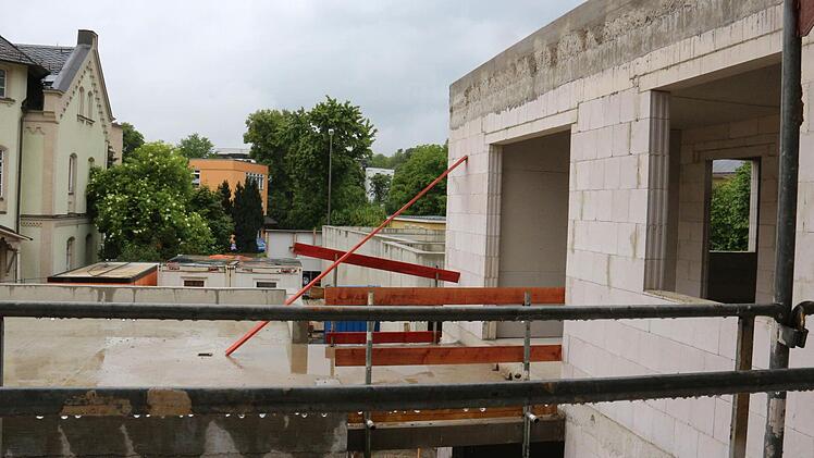 Einige der Wohnungen haben Dachterrasse.