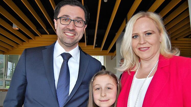 Thorax-Chefarzt Dr. Bora Kosan mit Ehefrau Antje und Tochter Selma. Sigismund von Dobschütz