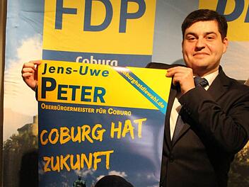 "30 Jahre sind ein gutes Alter, um Oberbürgermeister zu werden", hatte Jens-Uwe Peter bei seiner Nominierung gesagt. Der 30-jährige FDP-Mann ist der jüngste der sieben Bewerber um den Posten. Foto: Simone Bastian