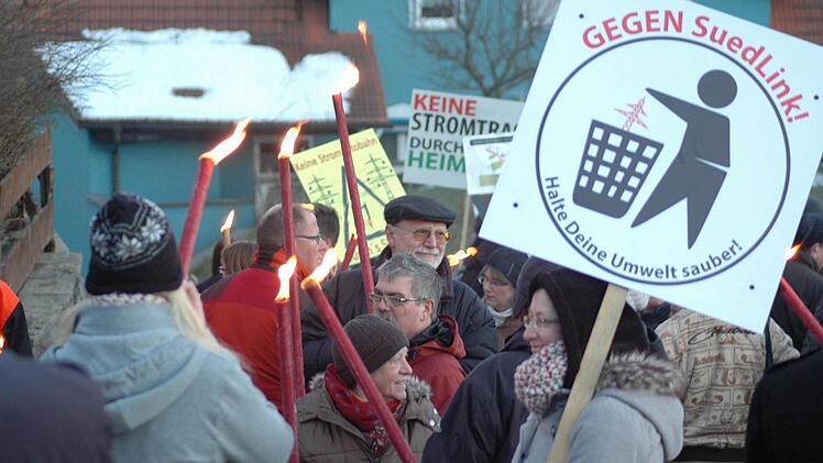 Demonstration gegen die Südlink-Stromtrasse in Römershag/Bad Brückenau. Foto: Sebastian Schmitt-Mathea