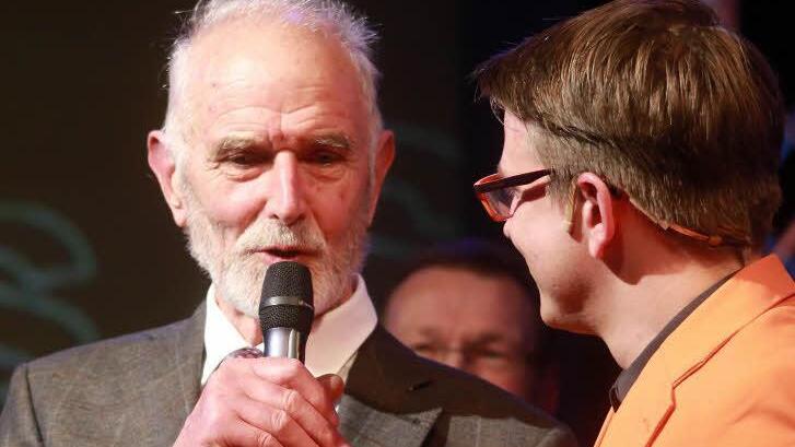 Bei der Siegerehrung Foto: Timo Geldner