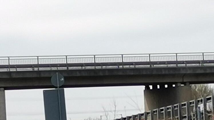 Autobahnbrücke, Straße, Brücke, Staatsstraße, Sperrung. Bauarbeiten, Baustelle, Sanierung