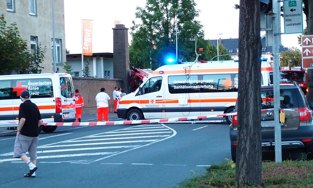 Unfall mit Feuerwehr-Auto in Coburg: Ein Toter