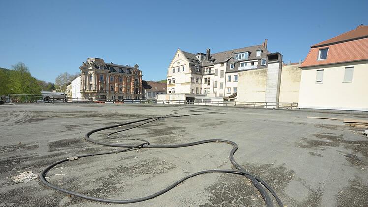 Wo früher das Steigenberger Kurhaushotel und das Kurgastzentrum standen. sollen ein Hotel und Angebote für betreutes Wohnen entstehen. Foto: Siegfried Farkas