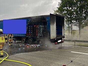 Brennender Lkw für Sperrung von A9 im Kreis Kulmbach