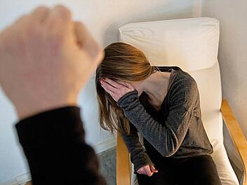 Gewalt und Drogen waren für die Jugendlichen, die das Projekt Meilenstein wahrnehmen, eine lange Zeit Alltag.  Foto: Inga Kjer, dpa