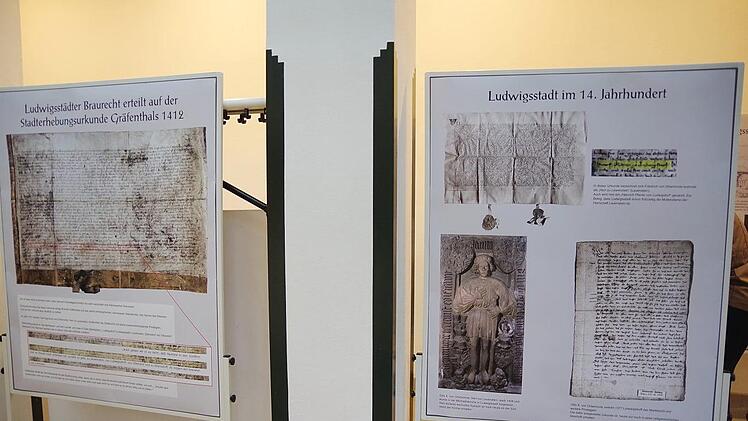 Tafeln der Sonderausstellung "750 Jahre - Streiflichter der Geschichte der Stasdt Ludwigsstadts"Heike Schülein
