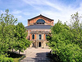 Die Bayreuther Festspiele werden 2026 mit Richard Wagners fr&uuml;her Oper "Rienzi" eroffnet. 3sat sendet am 01. August im Rahmen des "3sat-Festspielsommers".