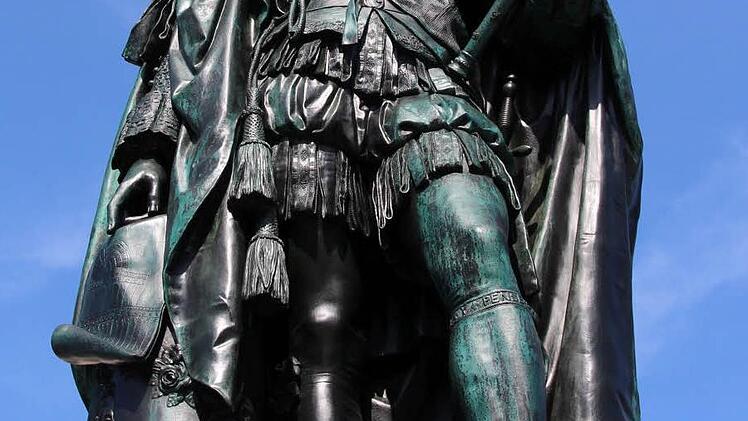 Das Denkmal von Prinz Albert auf dem Coburger Markt war am 26. August 1865 eingeweiht worden.Foto: Jochen Berger