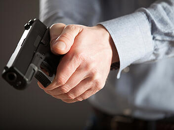 Harsdorf: Mann richtet Waffe auf Menschen - Einsatz im Kreis Kulmbach