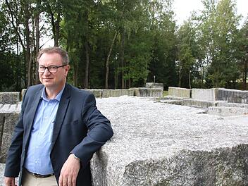 Das Granitlabyrinth bei Kirchenlamitz ist für  AfD-Kandidat Gerd Kögler  Symbol für "Heimat, das Fichtelgebirge  und ein festes Fundament". Foto: Jürgen Gärtner