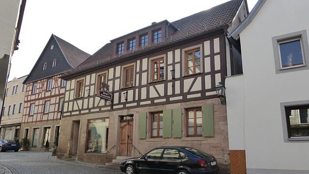 Das Fachwerkhaus Oberhacken 12 beherbergte seit dem 16. Jahrhundert B&auml;ckereien. Foto: Erich Olbrich
