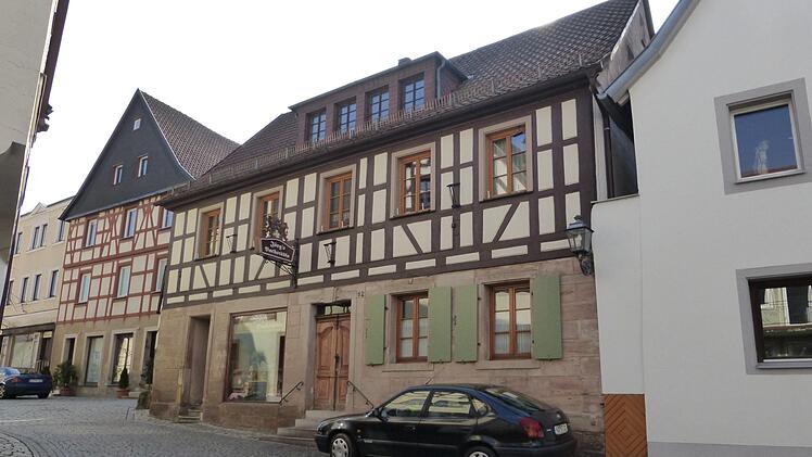 Das Fachwerkhaus Oberhacken 12 beherbergte seit dem 16. Jahrhundert B&auml;ckereien. Foto: Erich Olbrich