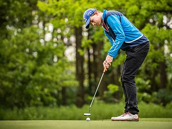 Golfen in Thurnau ist unter strengen Auflagen erlaubt. Der GC Oberfranken zählt rund 600 Mitglieder, die seit 8. März wieder spielen dürfen.