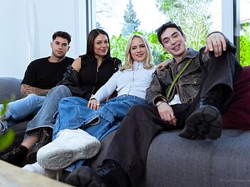 "Make me famous": Ex-GNTM-Model Xenia aus Hof mischt in neuer Serie mit