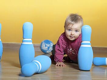 Die kleine Annabelle macht Werbung fürs Kompetenzzentrum frühkindlicher Inklusion, wo ihre Mama arbeitet und die Ansprechpartnerin für Eltern und Fachpersonal ist. Foto: privat