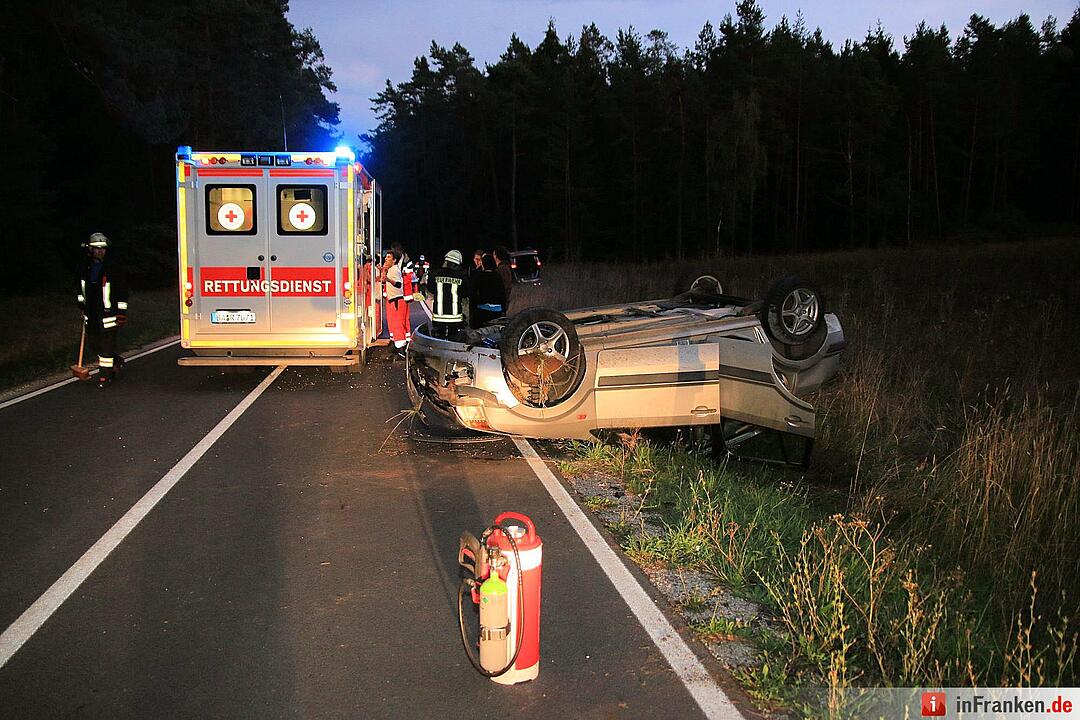 Unfall im Kreis Bamberg: Autos kollidieren bei Könisgfeld