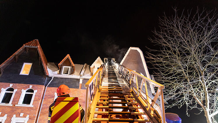 Brand in Doppelhaushälfte ausgebrochen