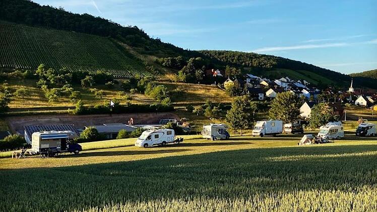 Am Wochenende der Abenteuer Allrad war der Wohnmobilstellplatz in Wirmsthal mehr als gut besucht.
