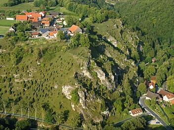Auch in dem beschaulichen Wallersberg, das über dem Kleinziegenfelder Tal thront, gibt es Probleme bei Bauanfragen.
