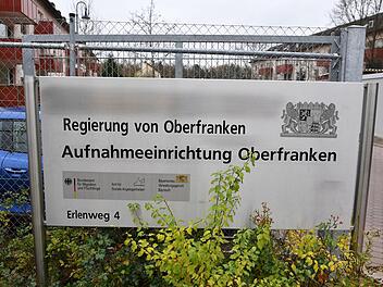 Immer mehr Politiker fordern den Rückbau der Aufnahmeeinrichtung Oberfranken. Foto: Ronald Rinklef