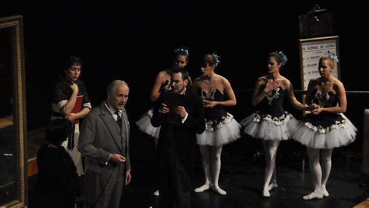 Ansprechende Melodien und zeitgenössische Kostüme und Frisuren versetzen die Zuschauer beim "Das Phantom der Oper" in das Paris des 19. Jahrhunderts zurück.Peter Klopf