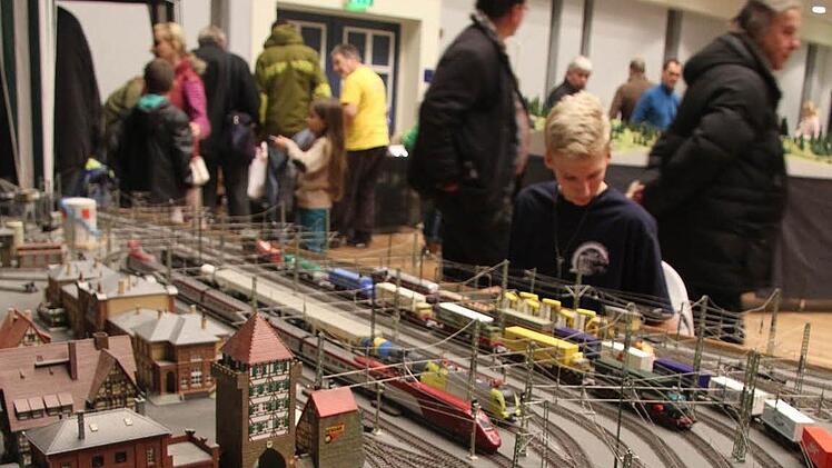 Eisenbahnfreunde kommen in der Stadthalle auf ihre Kosten. Foto: Sonja Adam