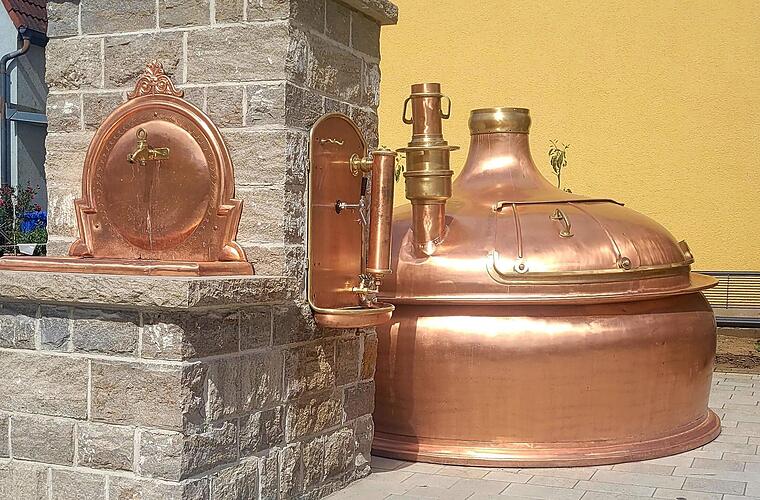 Ausflugsziel: Aus diesem fränkischen Dorfbrunnen sprudelt am Sonntag Bier