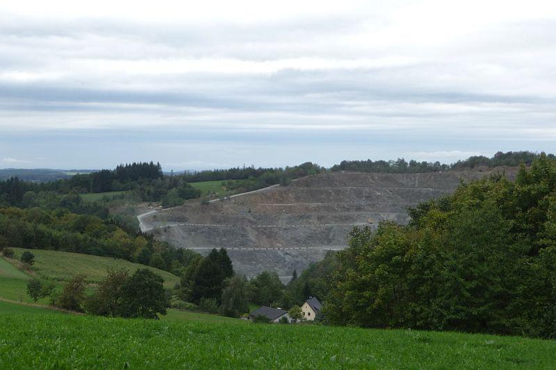 Diabassteinbruch vom Besucherbergwerk aus